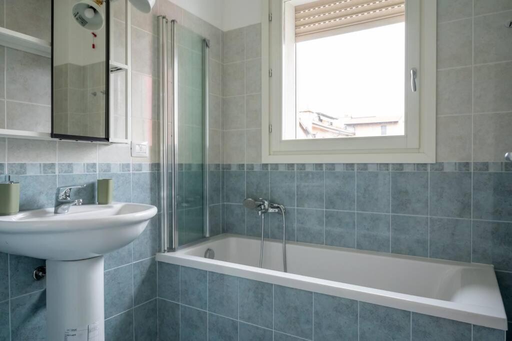 Apartamento Luminoso Trilocale Affori Centro Milán Exterior foto