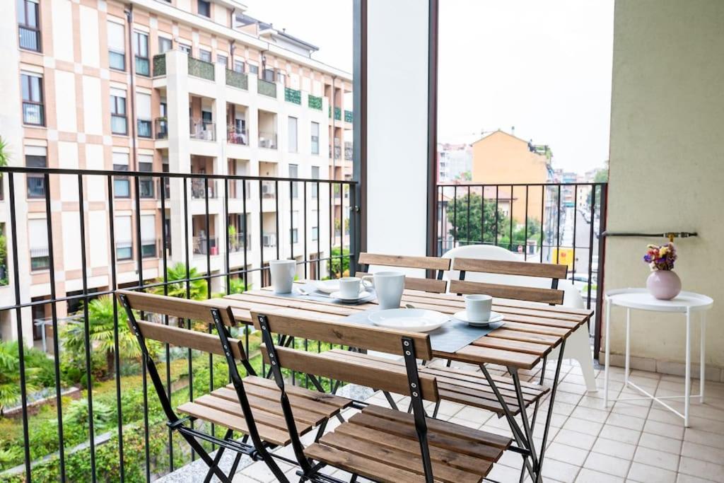 Apartamento Luminoso Trilocale Affori Centro Milán Exterior foto