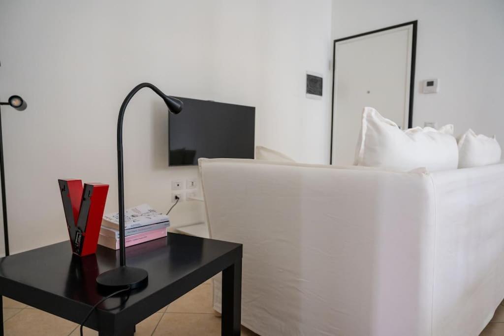 Apartamento Luminoso Trilocale Affori Centro Milán Exterior foto