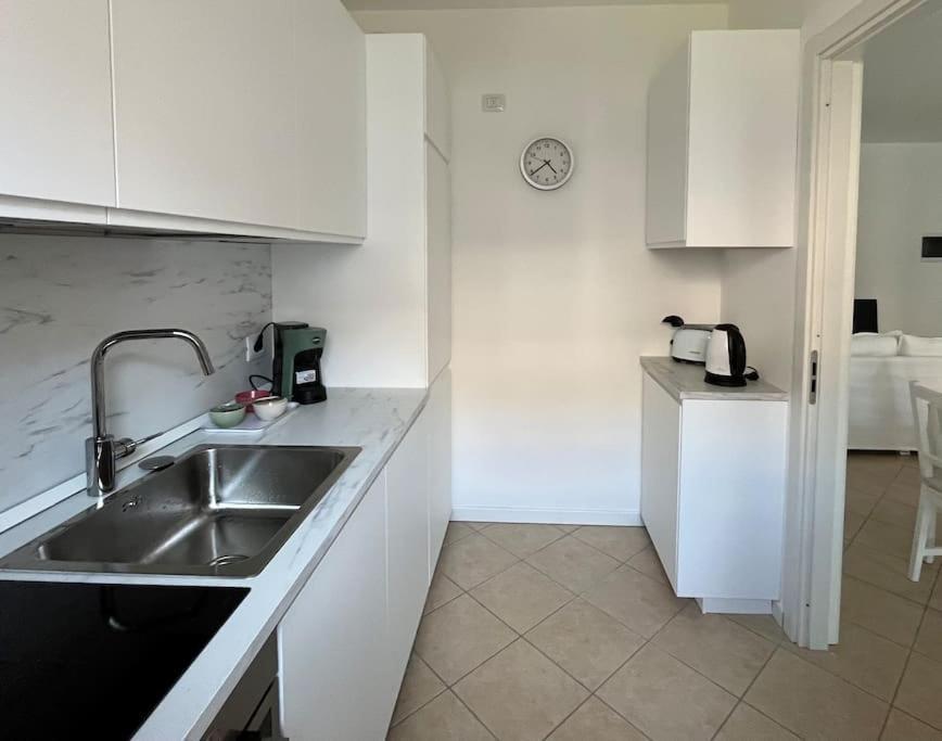 Apartamento Luminoso Trilocale Affori Centro Milán Exterior foto