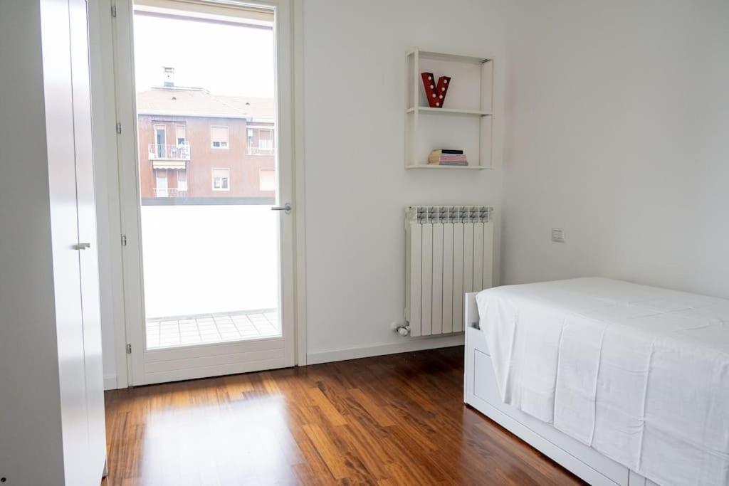 Apartamento Luminoso Trilocale Affori Centro Milán Exterior foto